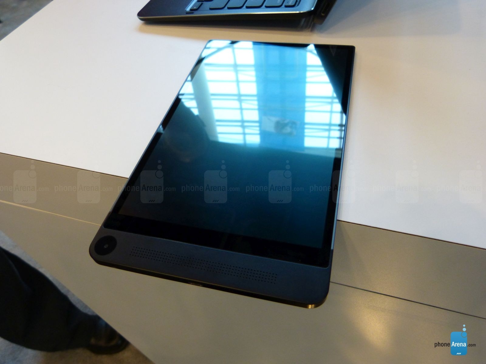 Dell Venue 8 7000