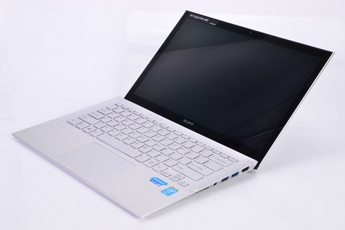 thiết kế của Sony Vaio SVP13213CYB
