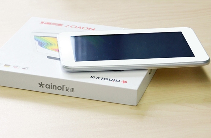 Ainol Novo 7 Rainbow