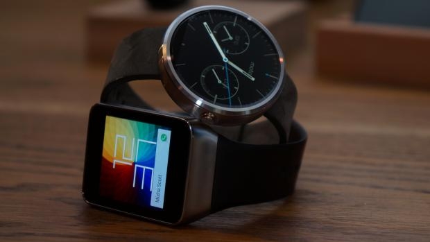 Apple Watch và Moto 360