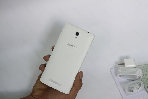 mat sau của OPPO Find Way S