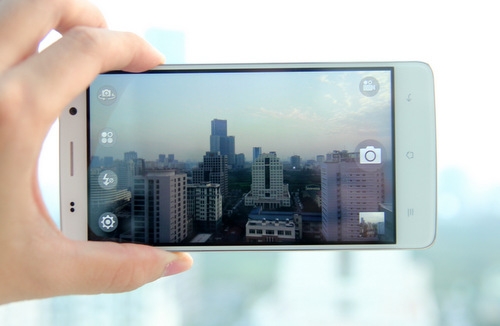 OPPO Find Way S camera