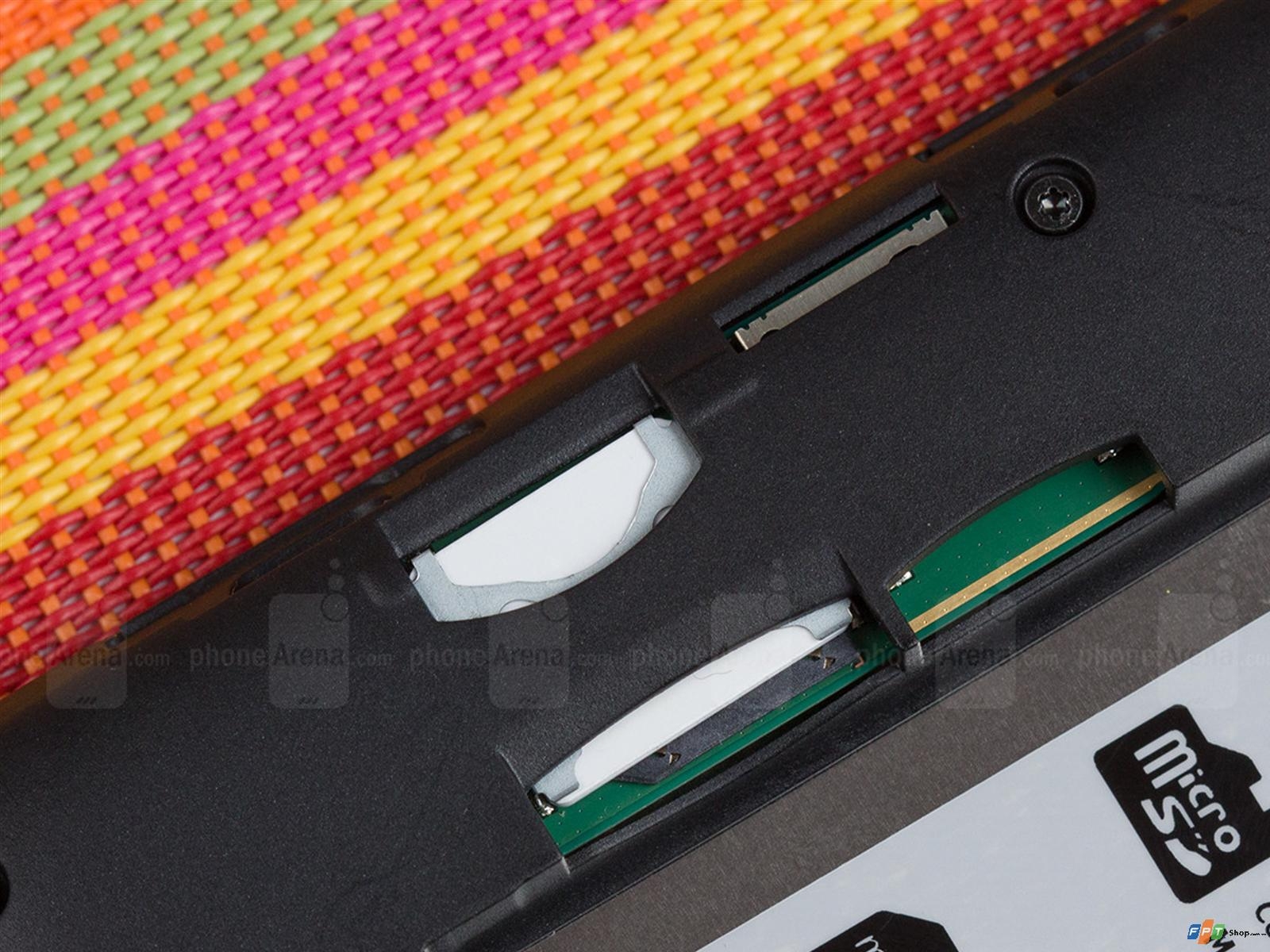khe cắm sim nokia lumia 525\