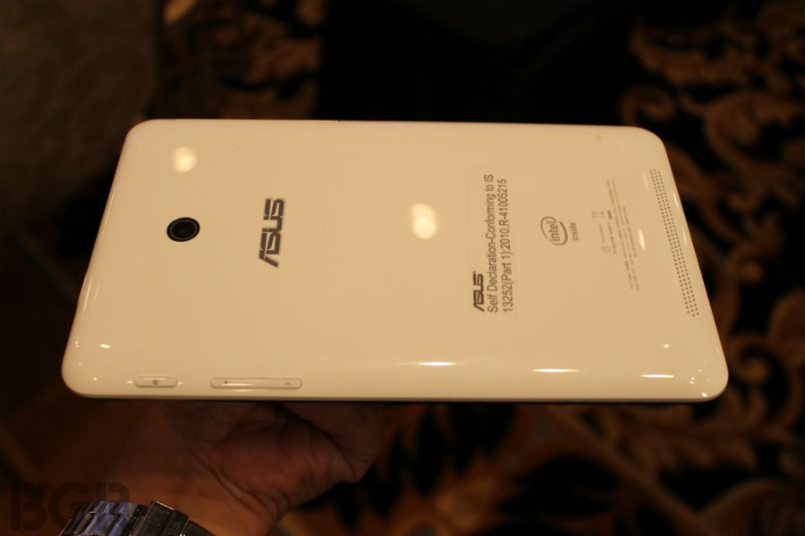 mặt sau fonepad 7 dual sim