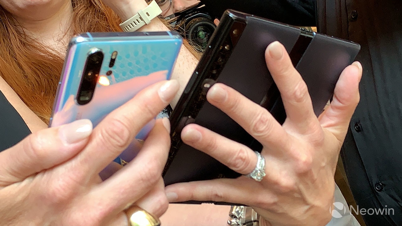 Huawei Mate X 07 Huawei Mate X 07