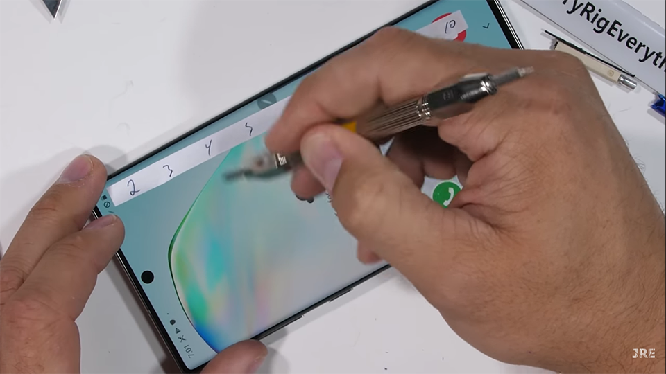 Tra tấn Galaxy Note 10+ (ảnh 2) Tra tấn Galaxy Note 10+ (ảnh 2)