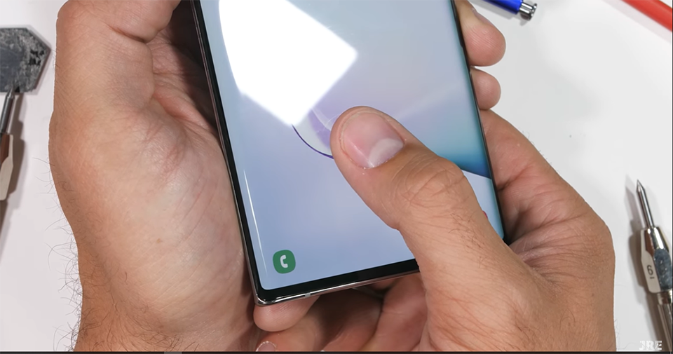 Tra tấn Galaxy Note 10+ (ảnh 5) Tra tấn Galaxy Note 10+ (ảnh 5)
