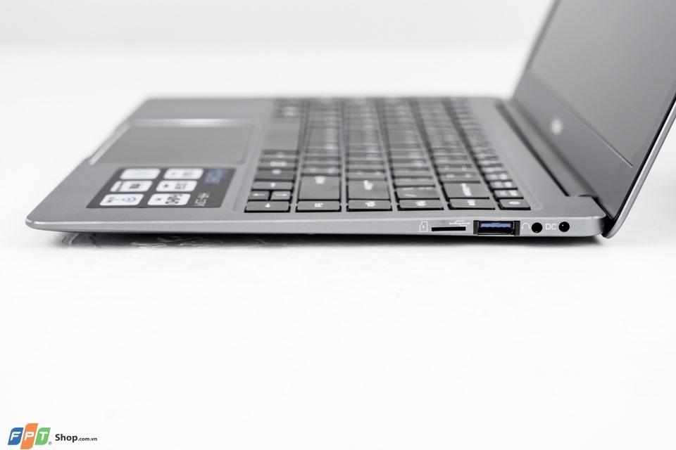 Chỉ hơn 4 triệu đã có laptop kim loại siêu mỏng, màn hình IPS hiển thị đẹp. Bạn tin nổi không? (ảnh 2)