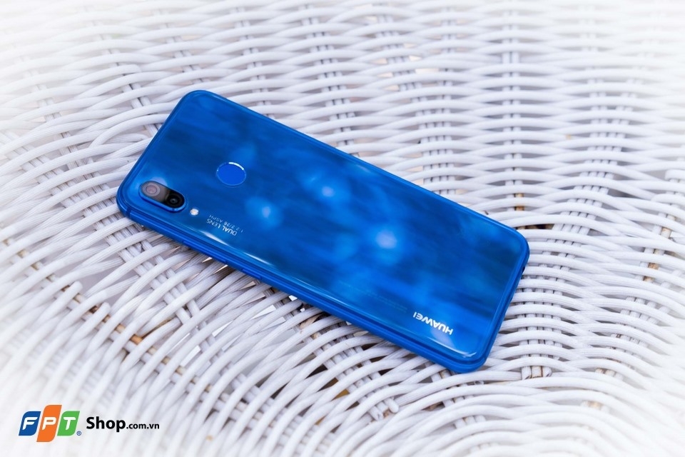 Huawei Nova 3e – Smartphone thiết kế tinh tế, trải nghiệm ngon, giá chỉ hơn 3 triệu (ảnh 1)