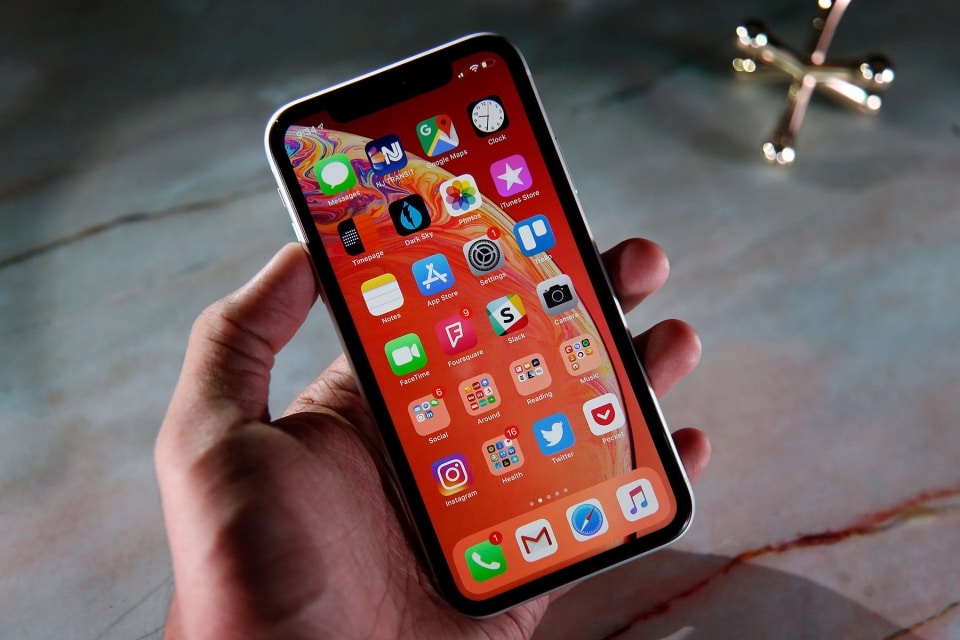 màn hình trên iPhone XR