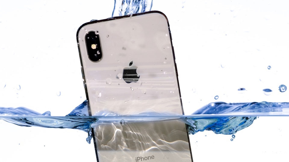 iPhone đang ngày càng chống nước tốt hơn trong những năm gần đây 1