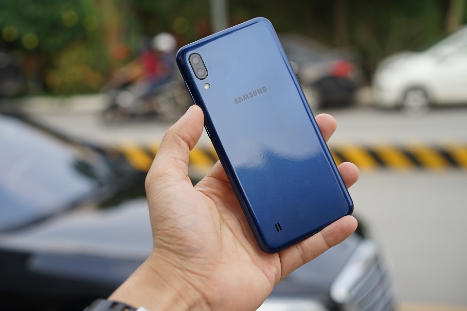 Galaxy M10
