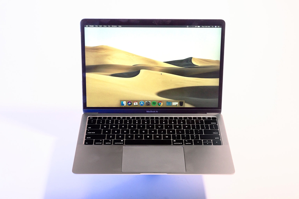 Apple sắp bỏ bàn phím cánh bướm