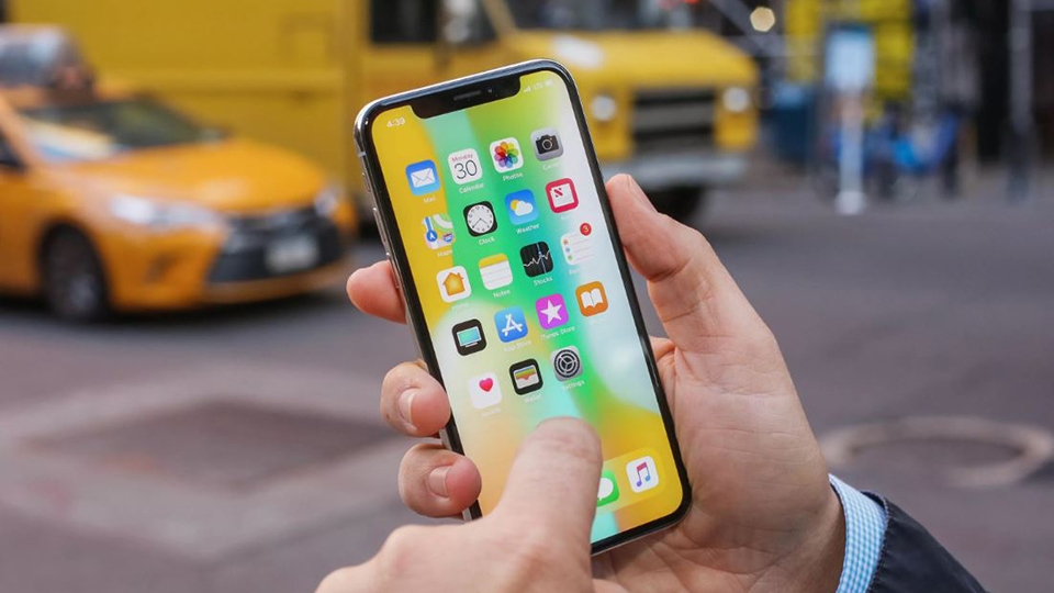 Sự lột xác của màn hình iPhone qua các thời kỳ 8