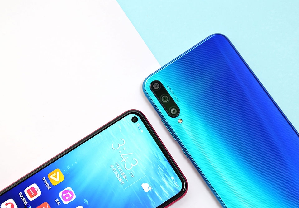Honor Play 3 Honor Play 3