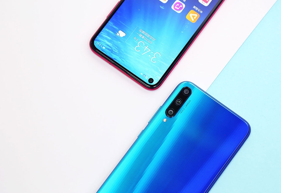 Honor Play 3 Honor Play 3