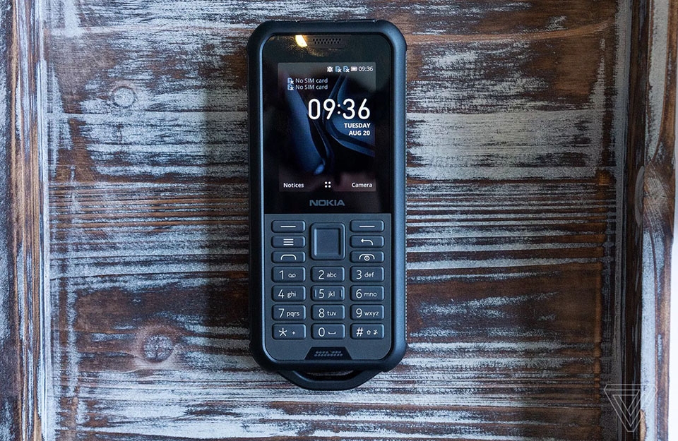 Nokia 800 Tough ra mắt (ảnh 1) Nokia 800 Tough ra mắt (ảnh 1)