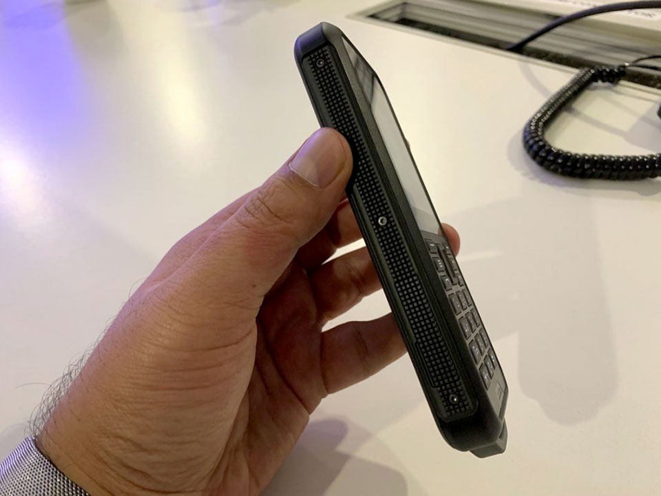 Nokia 800 Tough Nokia 800 Tough