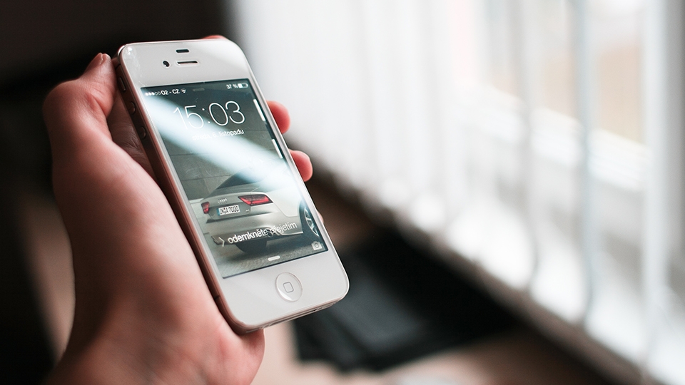 Apple nâng cấp màn hình iPhone thế nào trong những năm qua? 3