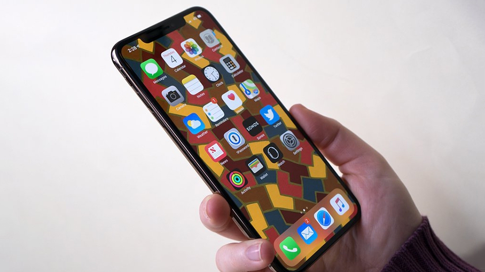 Apple nâng cấp màn hình iPhone thế nào trong những năm qua? 8