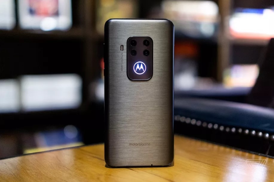 Motoroloa One 02 Motoroloa One 02