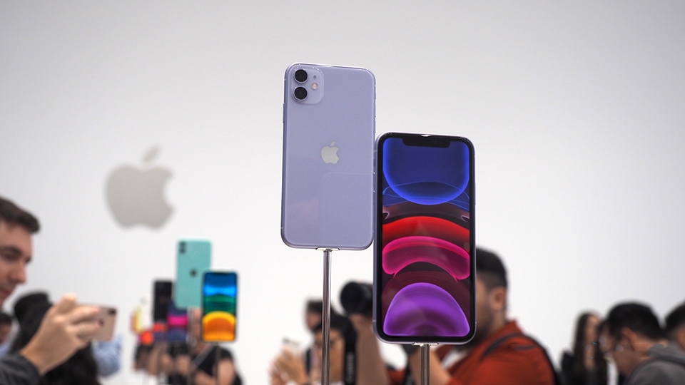 Dung lượng pin và RAM của iPhone 11