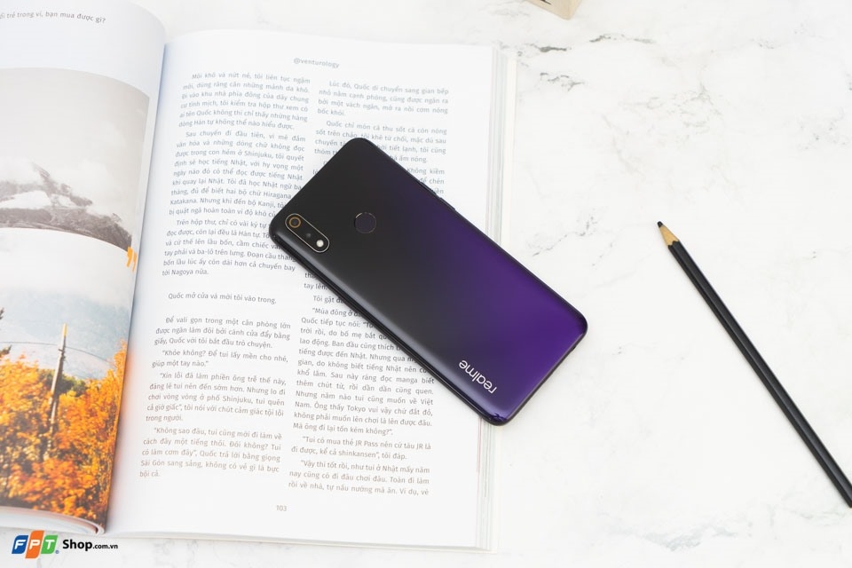 Realme 3 Pro: Chiến game “xịn xò”, ngoại hình quyến rũ! (ảnh 6) Realme 3 Pro: Chiến game “xịn xò”, ngoại hình quyến rũ! (ảnh 6)