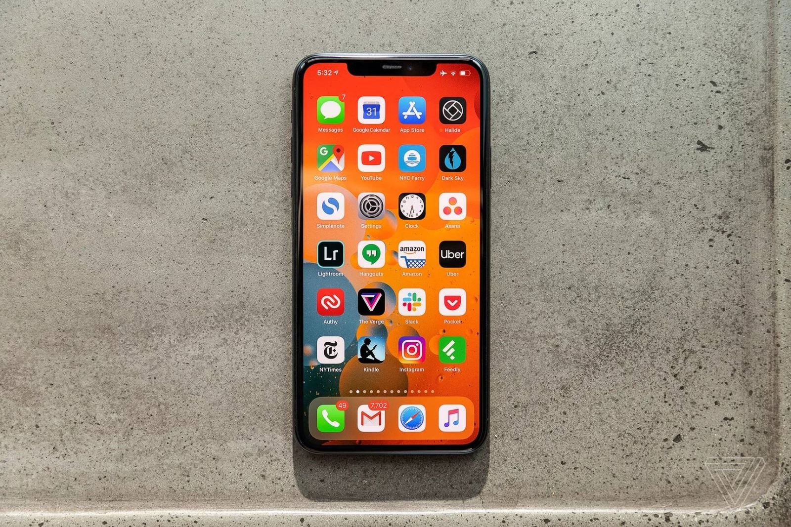 iPhone 11 Pro và iPhone 11 Pro Max