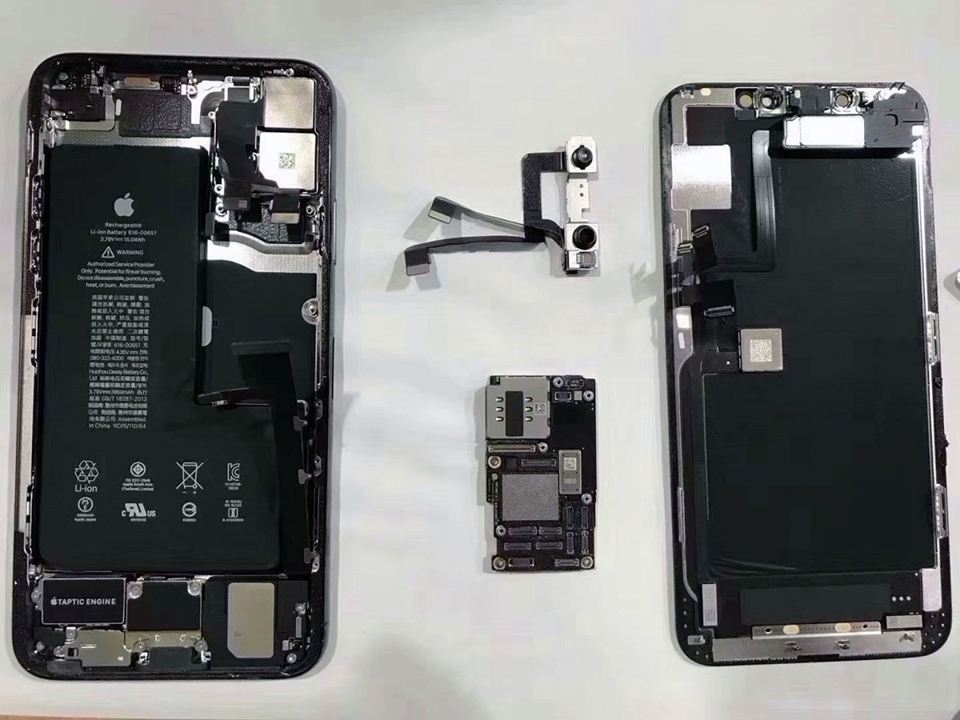 Mổ bụng iPhone 11 Pro Max (ảnh 1)