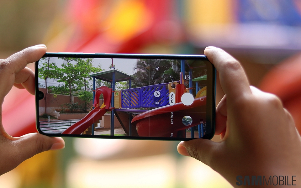 camera Galaxy M30s
