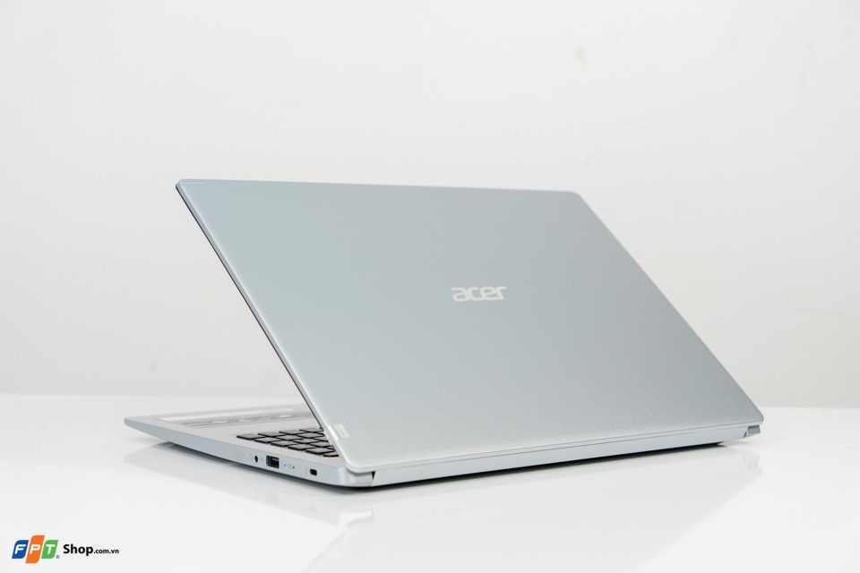 Thanh lịch, thỏa mãn thị giác, giá tốt: Đây là laptop 15.6 inch chuẩn “gu” cho dân văn phòng (ảnh 1)