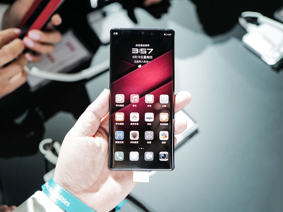 Huawei Mate 30 RS Porsche Design