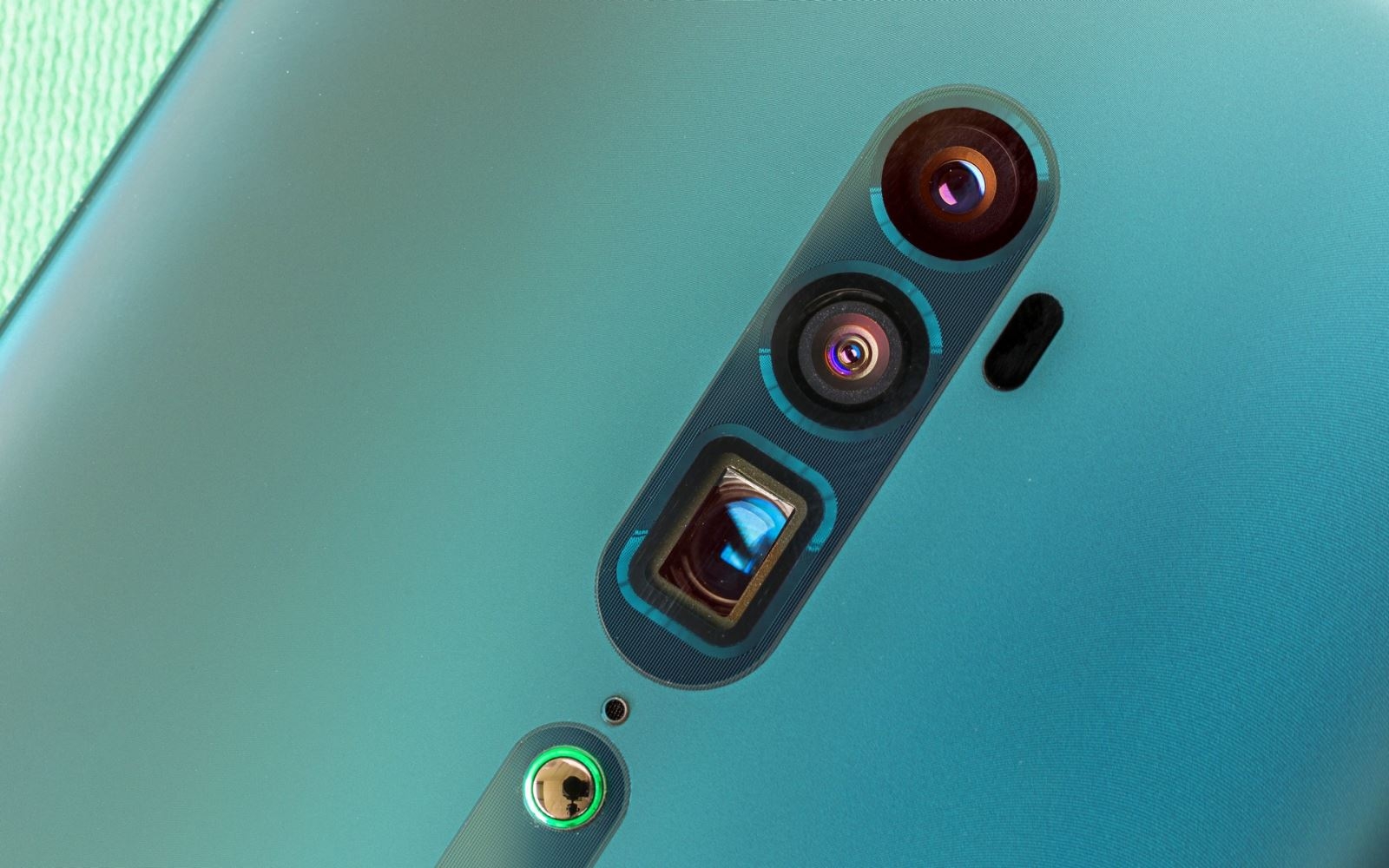 thiết kế OPPO Reno 10x Zoom