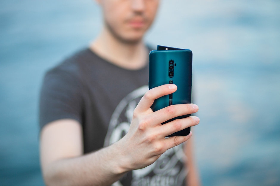 thiết kế OPPO Reno 10x Zoom