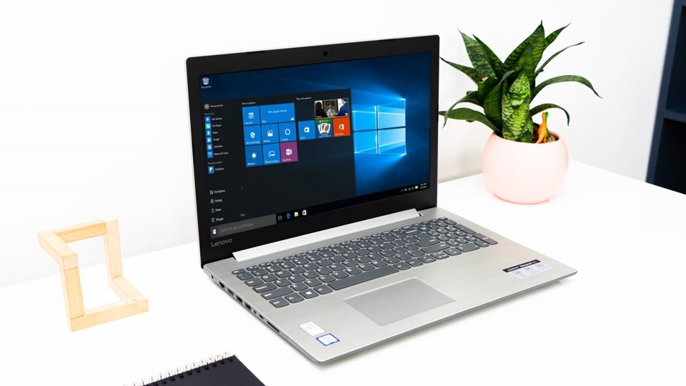 Chọn laptop văn phòng nào chỉ hơn 9 triệu đồng đã có đầy đủ mọi thứ bạn cần? (ảnh 5) Chọn laptop văn phòng nào chỉ hơn 9 triệu đồng đã có đầy đủ mọi thứ bạn cần? (ảnh 5)