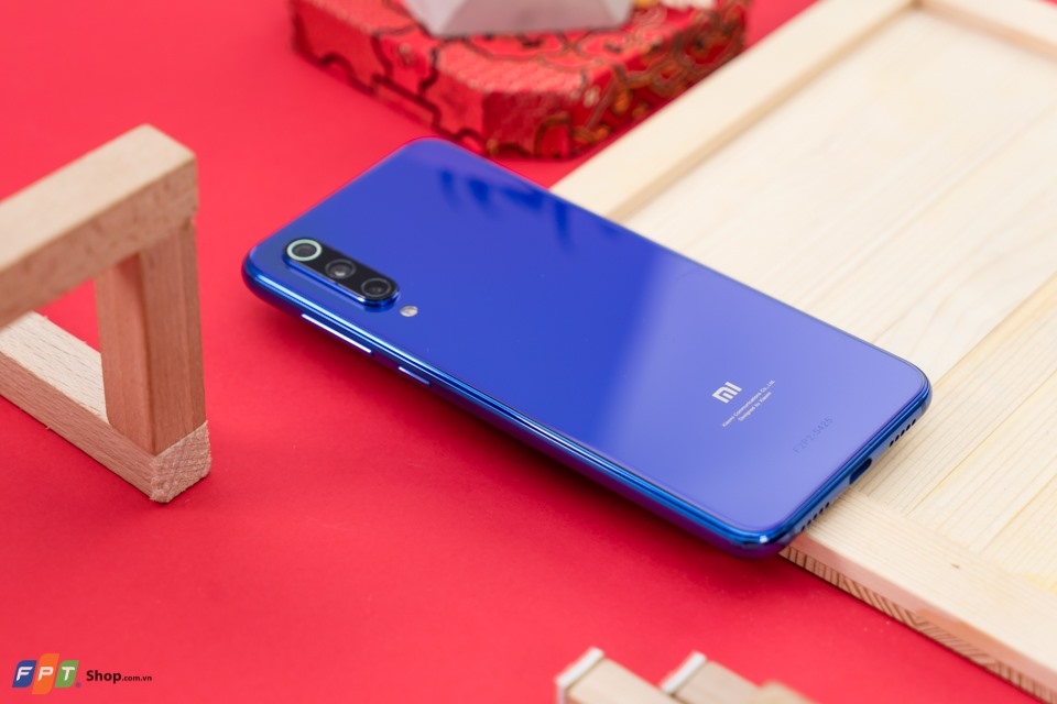 Giảm “sốc” 2 triệu, Xiaomi Mi 9 SE đang hấp dẫn nhất tầm giá trên 6 triệu đồng (ảnh 1) Giảm “sốc” 2 triệu, Xiaomi Mi 9 SE đang hấp dẫn nhất tầm giá trên 6 triệu đồng (ảnh 1)