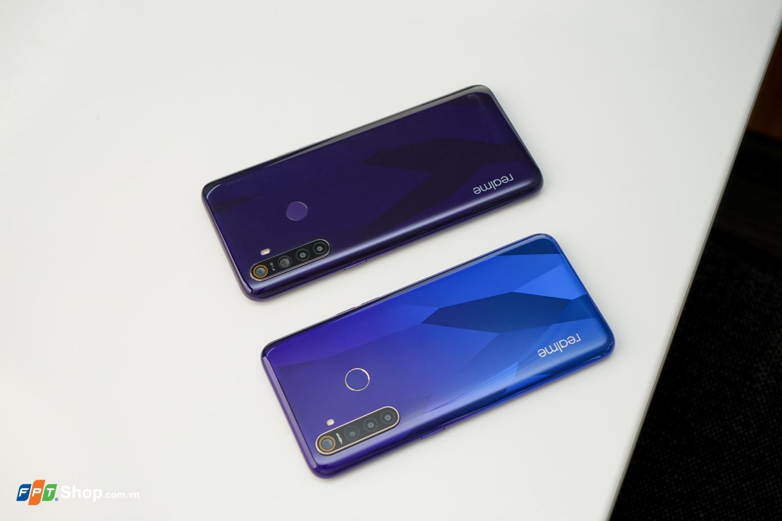 So sánh Realme 5 và Realme 5 Pro