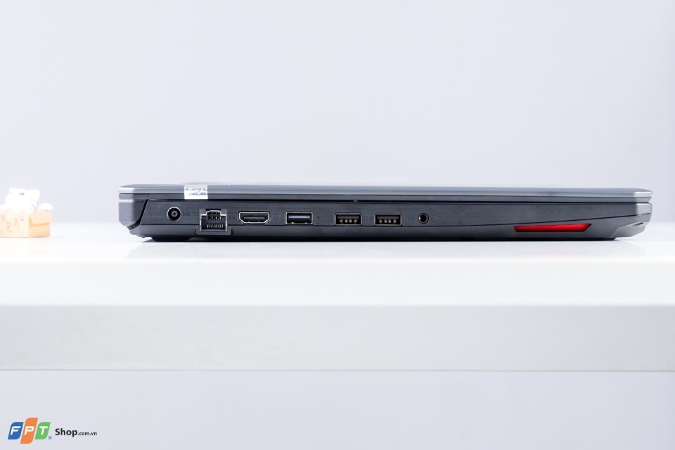 ASUS TUF FX505DY: Laptop gaming giá rẻ cấu hình cực "ngon", lại giảm mạnh 2 triệu (ảnh 3) ASUS TUF FX505DY: Laptop gaming giá rẻ cấu hình cực "ngon", lại giảm mạnh 2 triệu (ảnh 3)