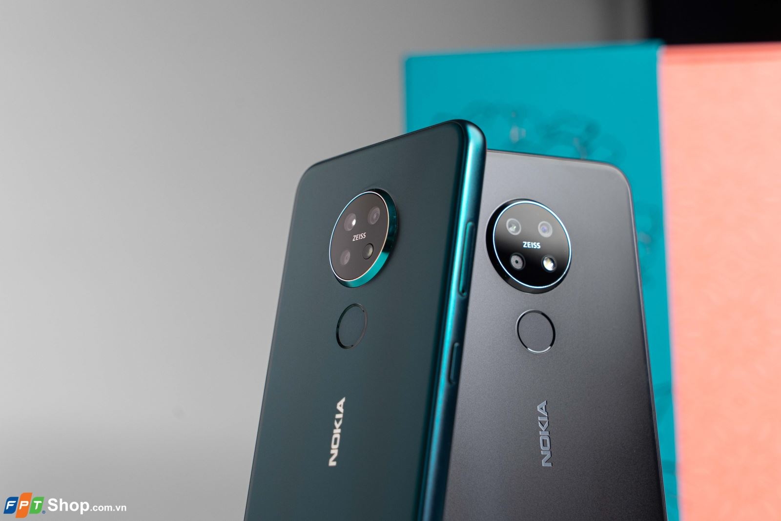 Hơn 5 triệu nên mua ngay chiếc smartphone này đón tết