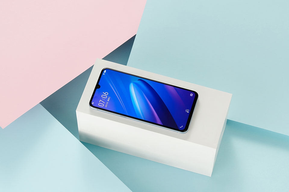 Vivo iQOO