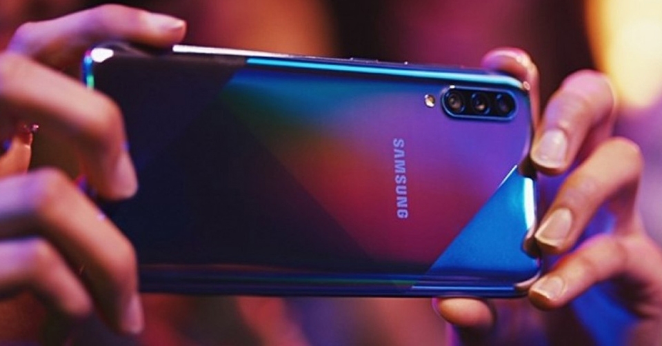 Những thông tin bạn cần biết về Galaxy A70s mới ra mắt - Fptshop.com.vn