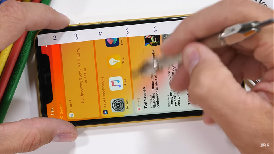 Tra tấn iPhone 11 (ảnh 2)