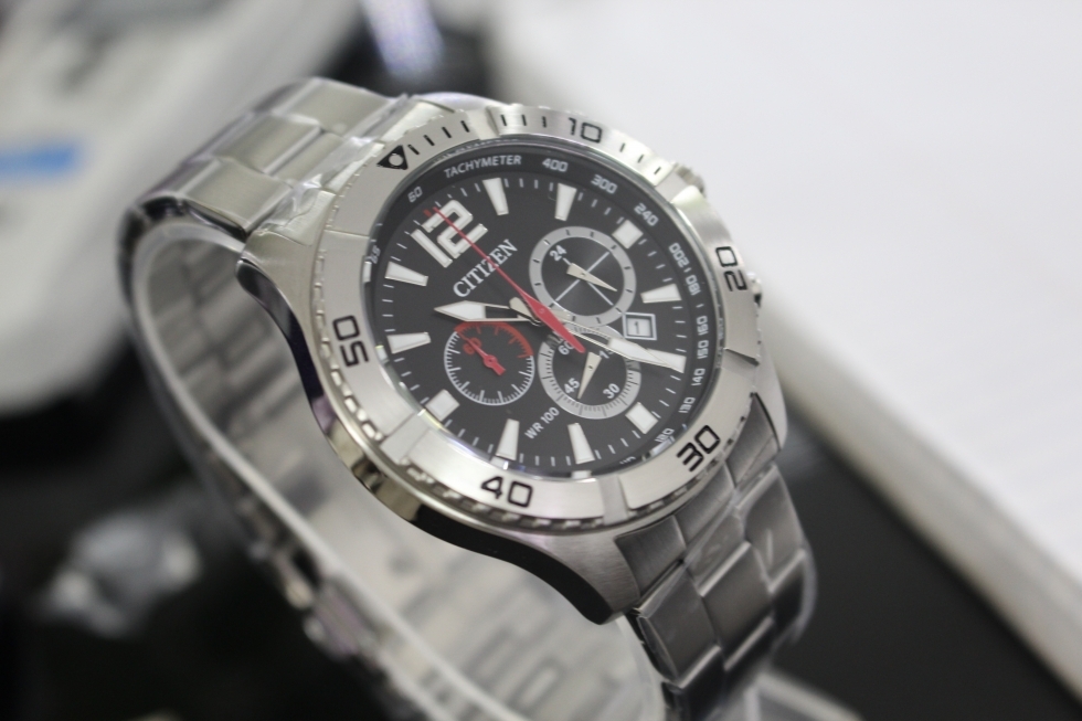 đồng hồ Citizen