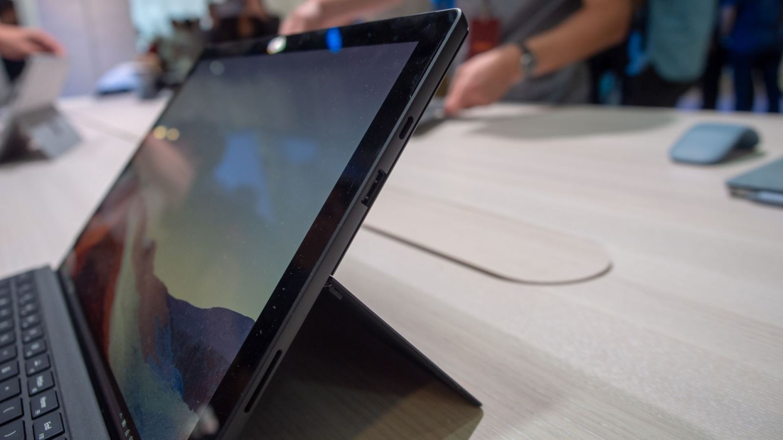 Surface Pro 7 04