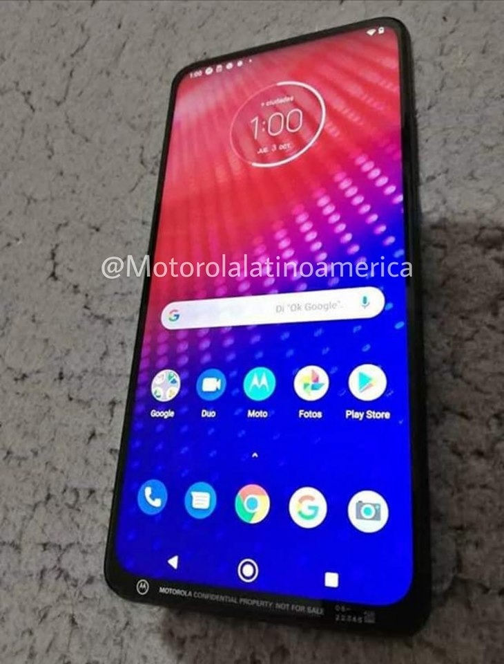 Ảnh thực tế smartphone Motorola bí ẩn (ảnh 4) Ảnh thực tế smartphone Motorola bí ẩn (ảnh 4)
