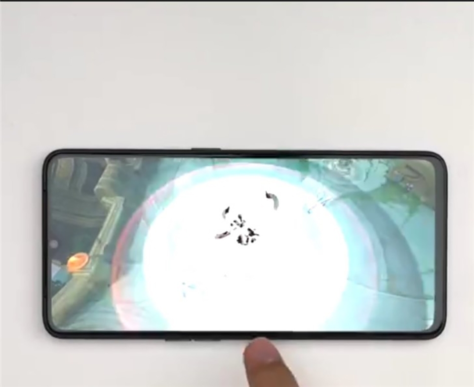OPPO Reno Ace lộ ảnh thực tế (ảnh 1) OPPO Reno Ace lộ ảnh thực tế (ảnh 1)