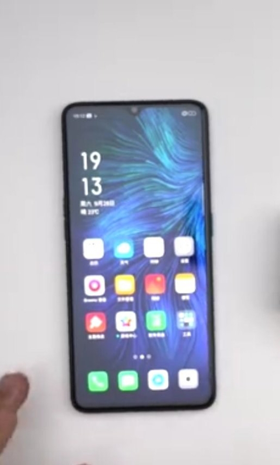 OPPO Reno Ace lộ ảnh thực tế (ảnh 3) OPPO Reno Ace lộ ảnh thực tế (ảnh 3)