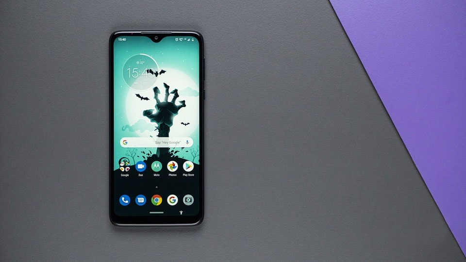 Motorola One Macro