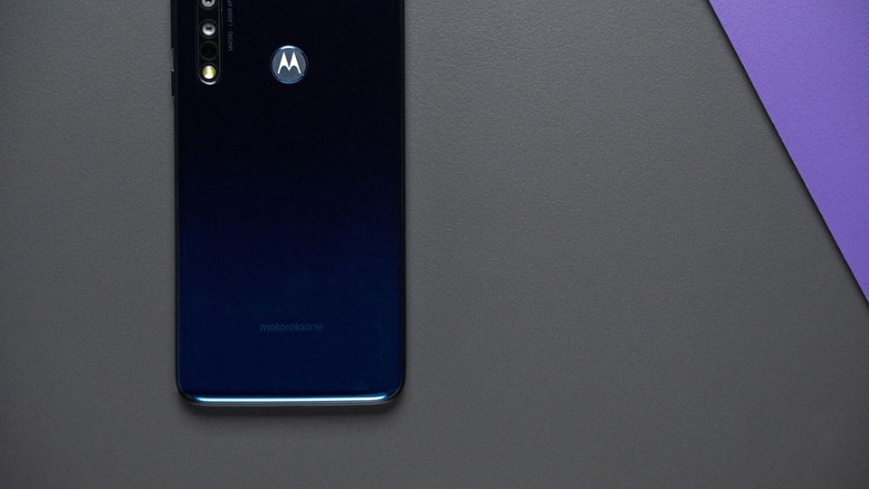 Motorola One Macro
