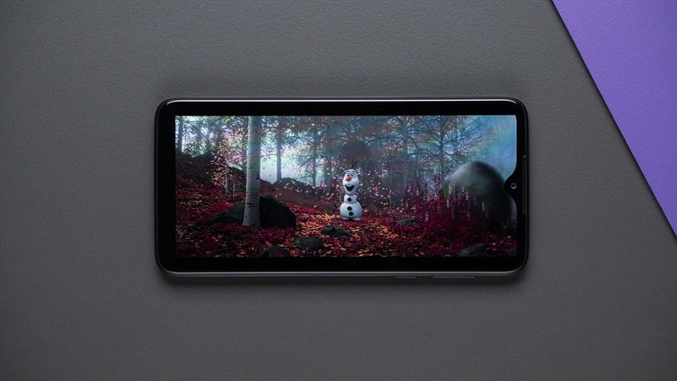 Motorola One Macro